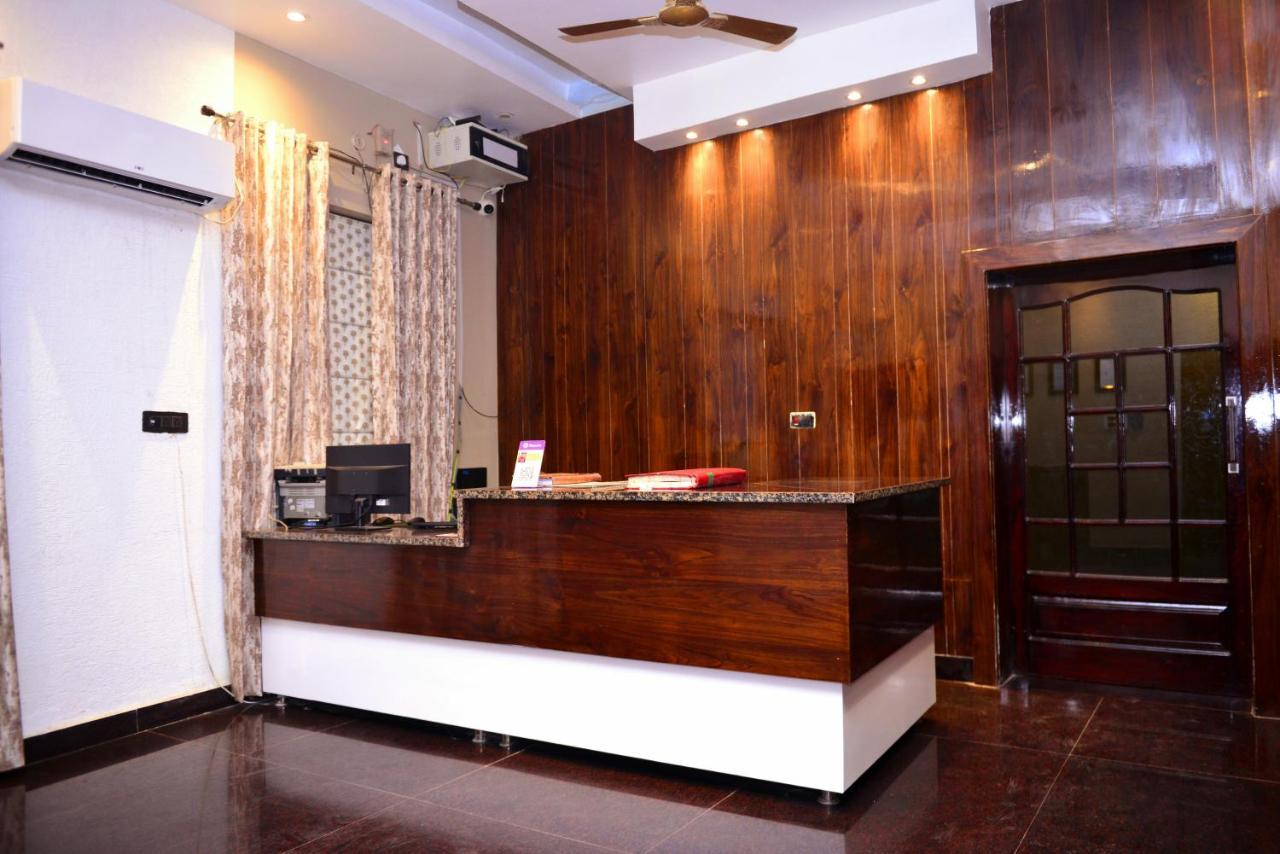 Signature Villa Сонипат Экстерьер фото